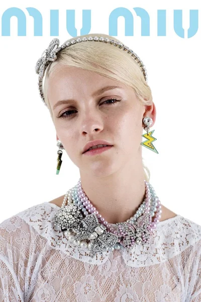 Look 1